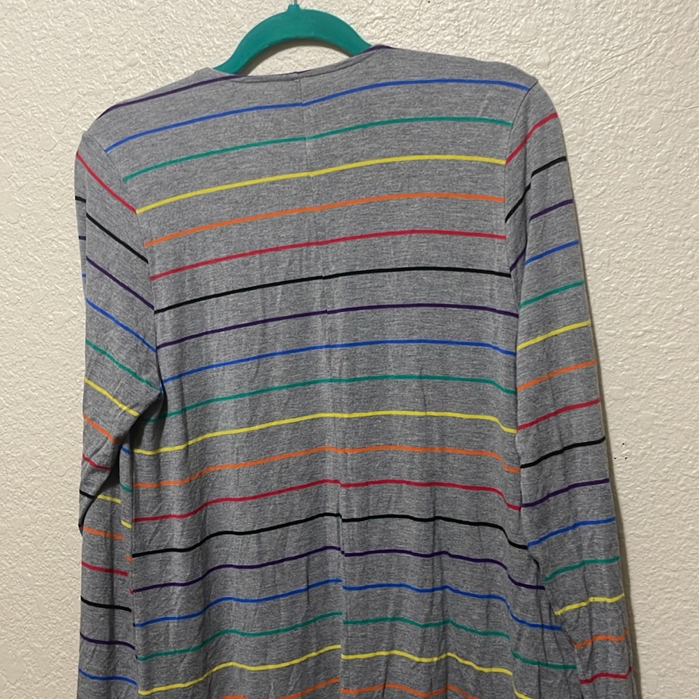 Torrid Super Soft Knits Women's Gray & Striped Sweater. Good Condition. Size 1. - Picture 7 of 10